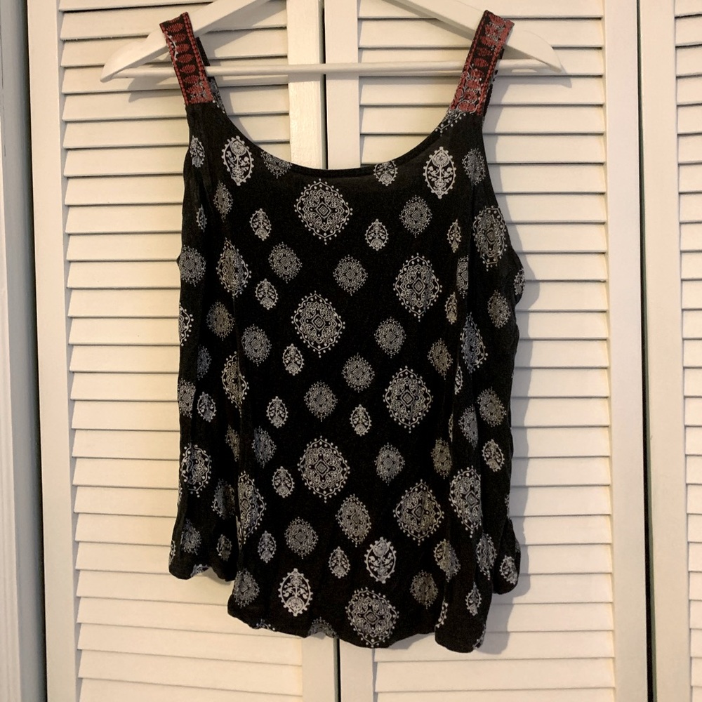 Black patterned tank top